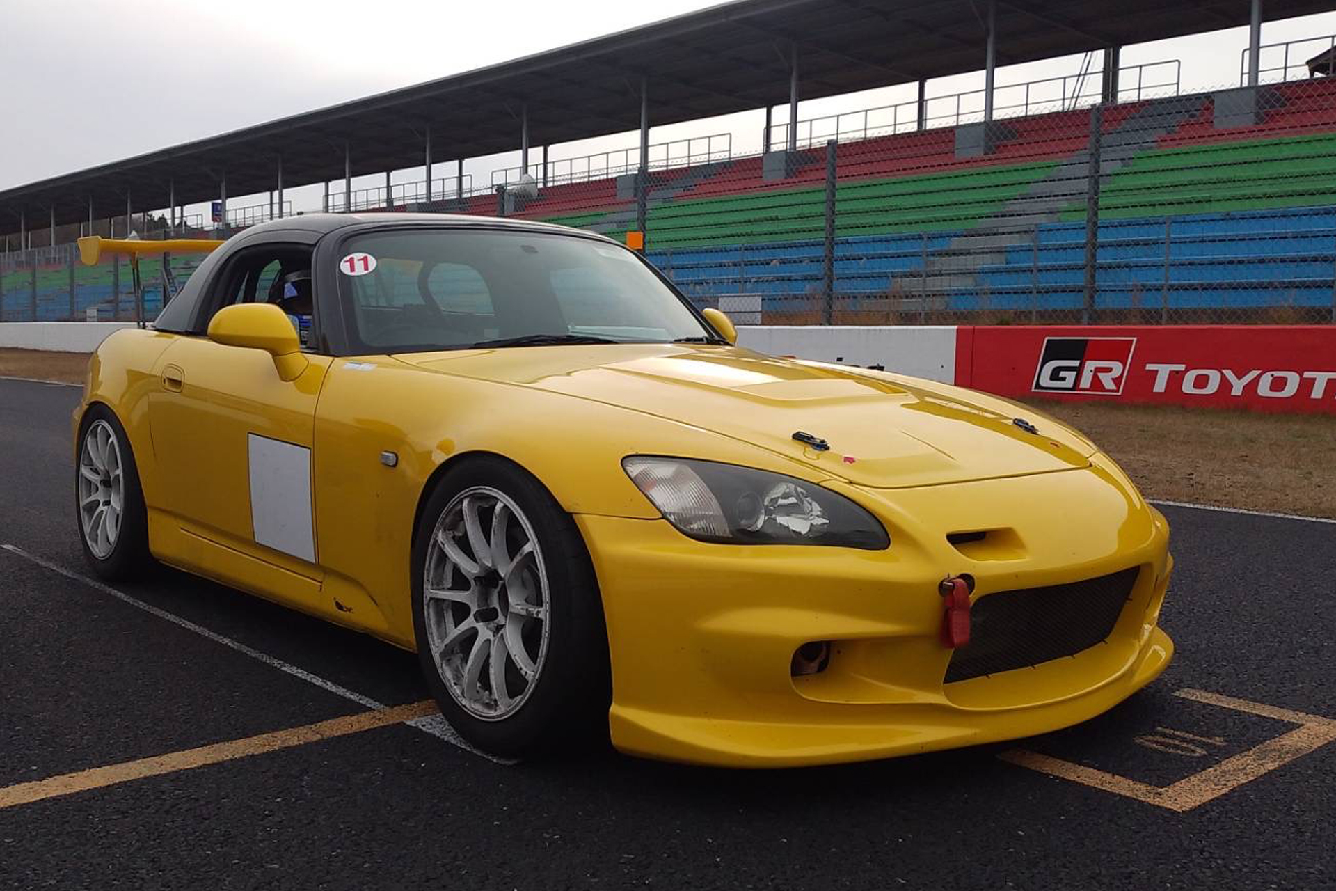 レーシングチーム ヒーローズ Racing TEAM HERO'S｜ドライビングレッスン S2000