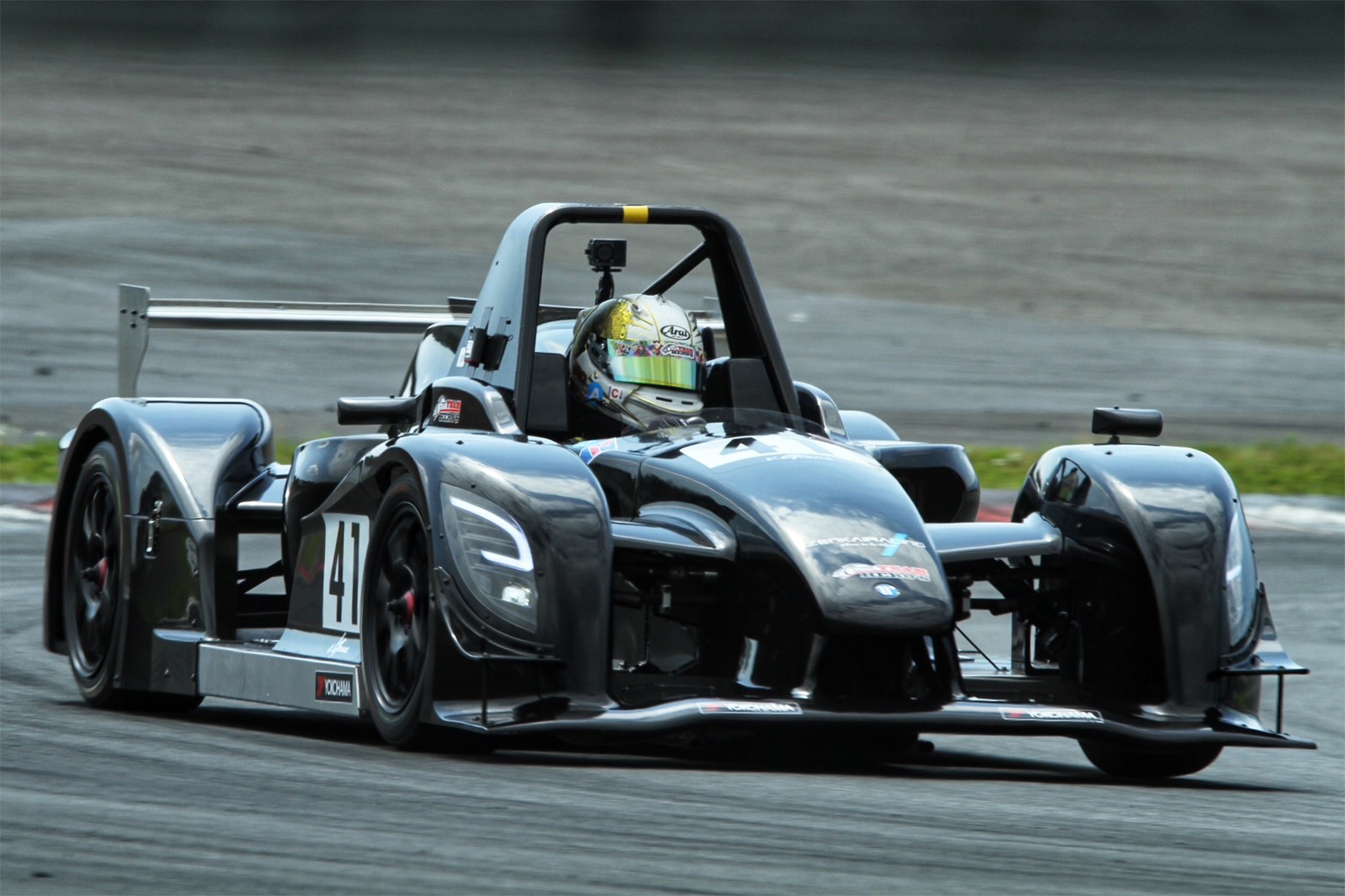 レーシングチーム ヒーローズ Racing TEAM HERO'S｜レンタルレーシングカー v.Granz